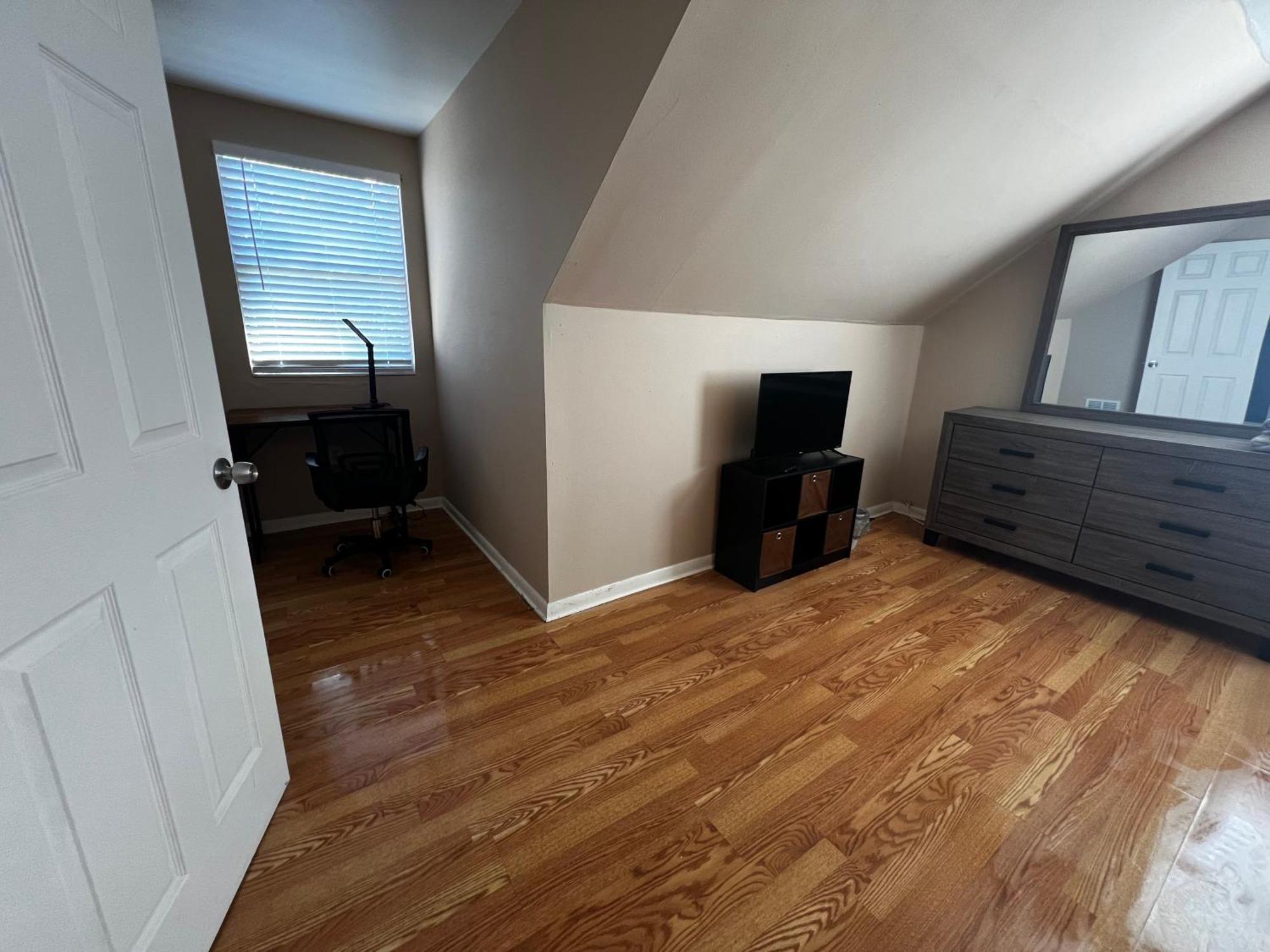 Holiday home Spacious 3 Bedroom Ewing -quiet